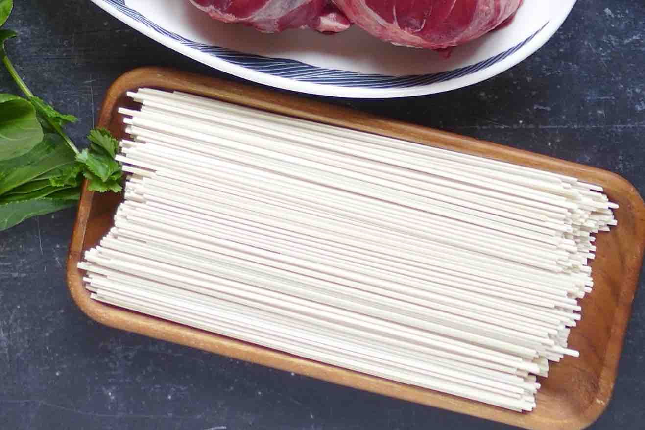 dried noodles.