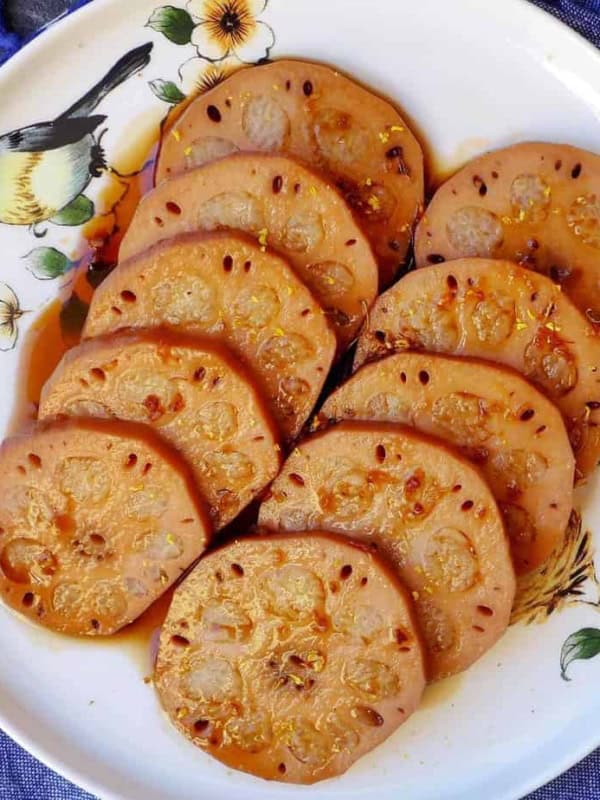 Sweet lotus root with sticky rice