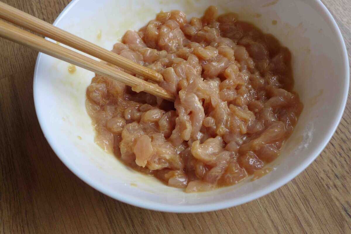 marinating chicken pieces.