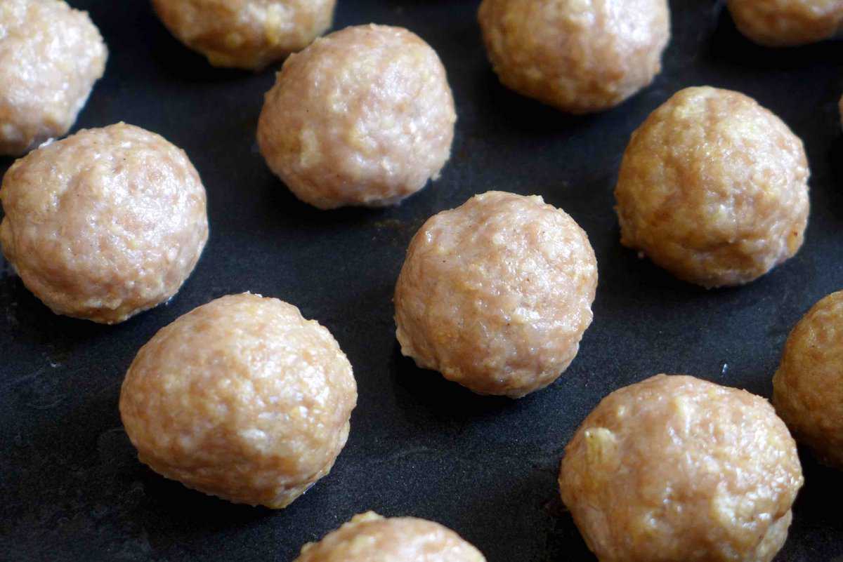 oven baked meatballs.